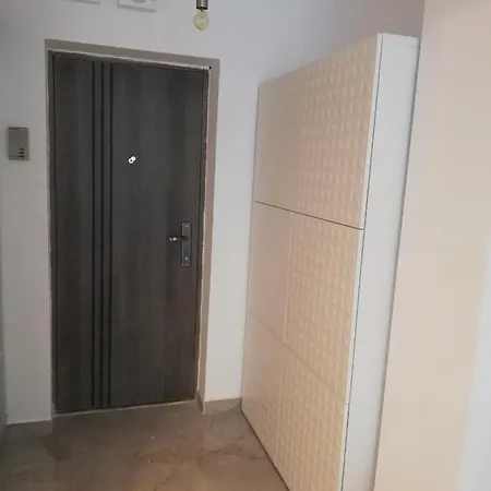 Apartment Nice, Quiet Studio With Access To Subway